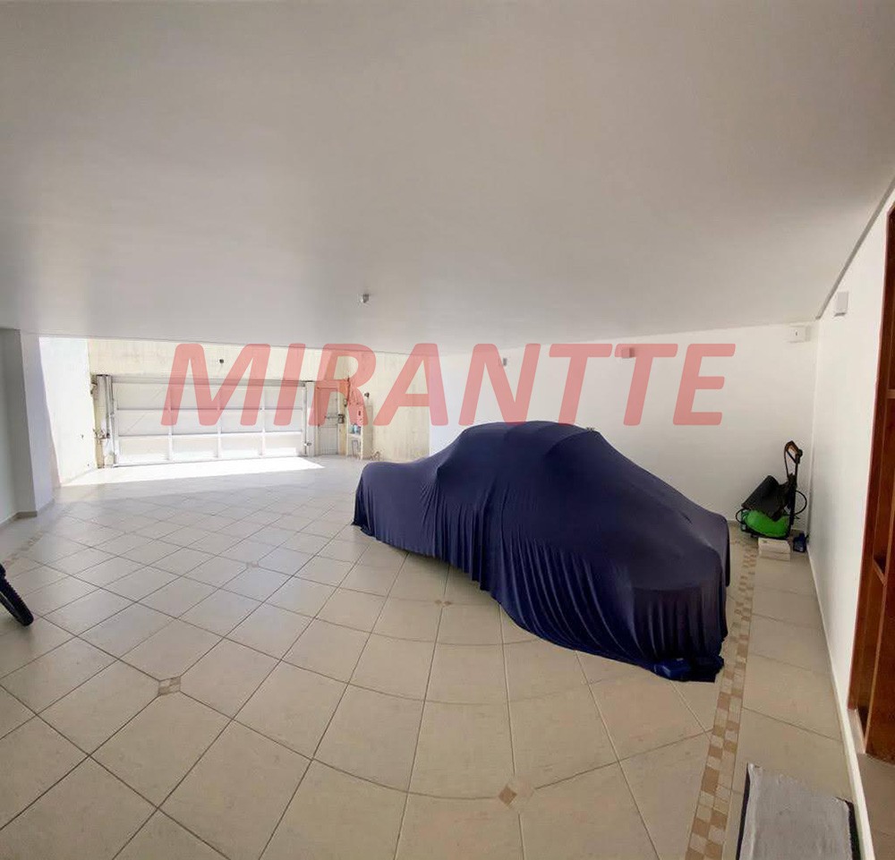 Sobrado de 250m² com 3 quartos em Jardim Oriental