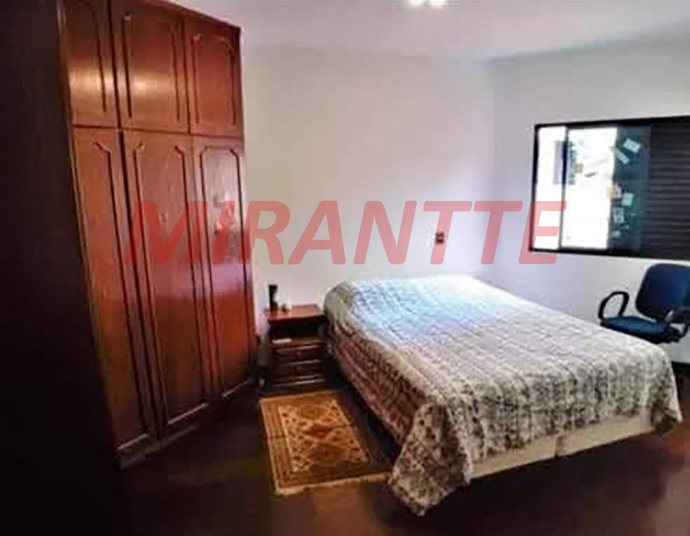 Sobrado de 250m² com 3 quartos em Jardim Oriental