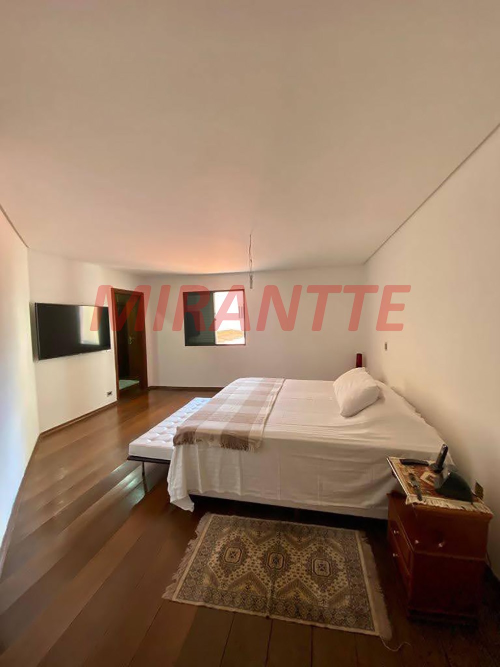 Sobrado de 250m² com 3 quartos em Jardim Oriental