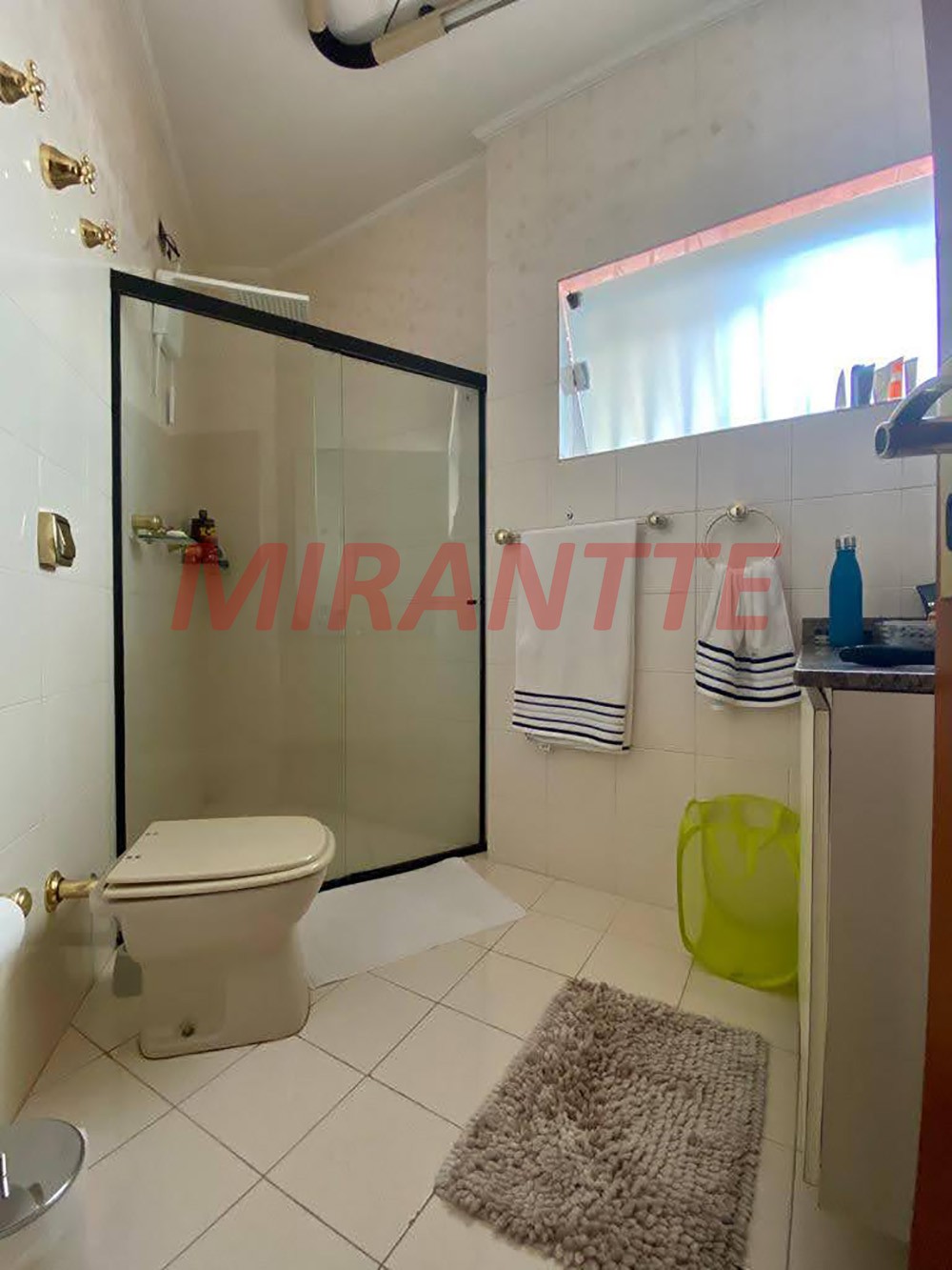 Sobrado de 250m² com 3 quartos em Jardim Oriental