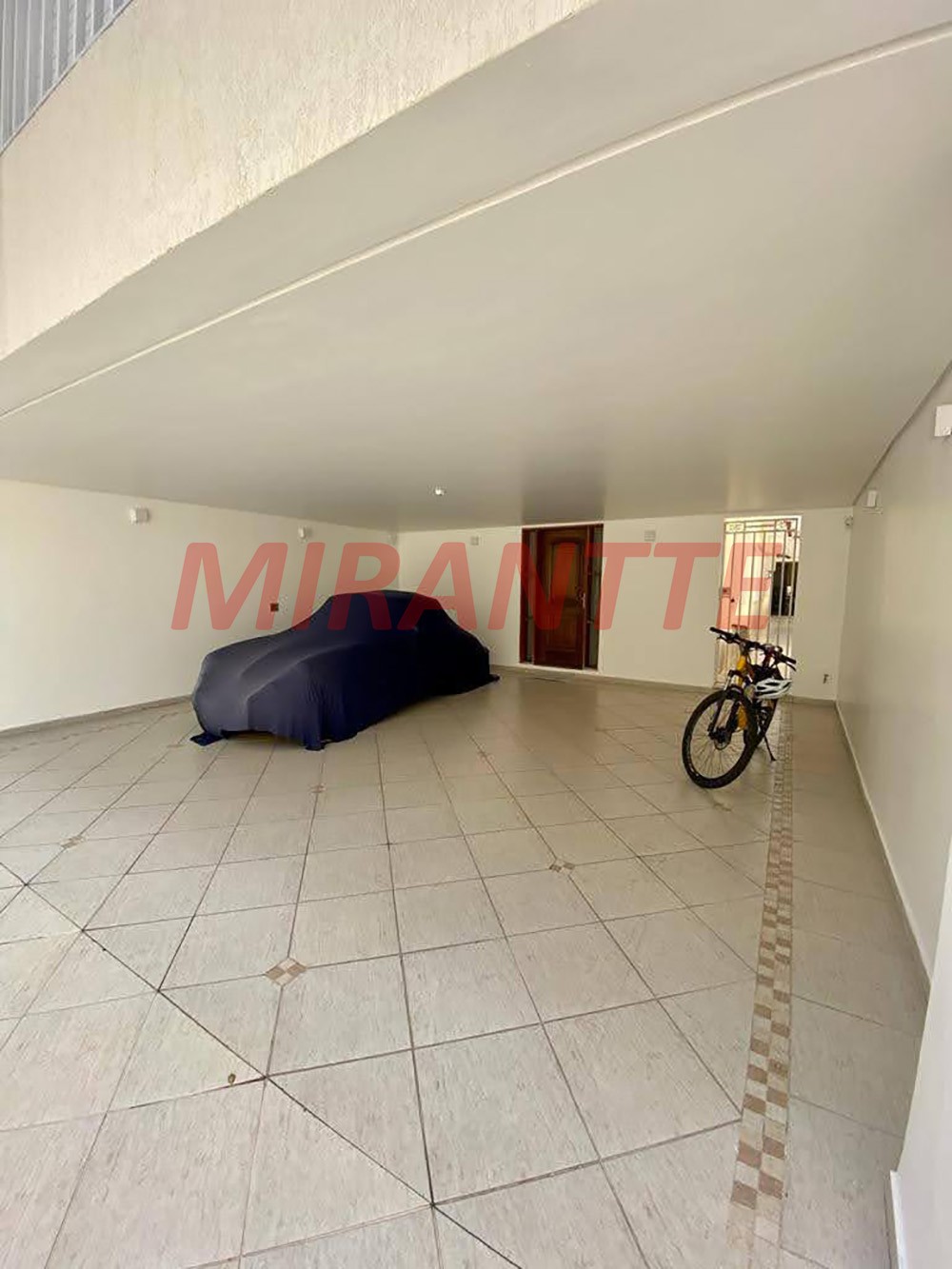Sobrado de 250m² com 3 quartos em Jardim Oriental