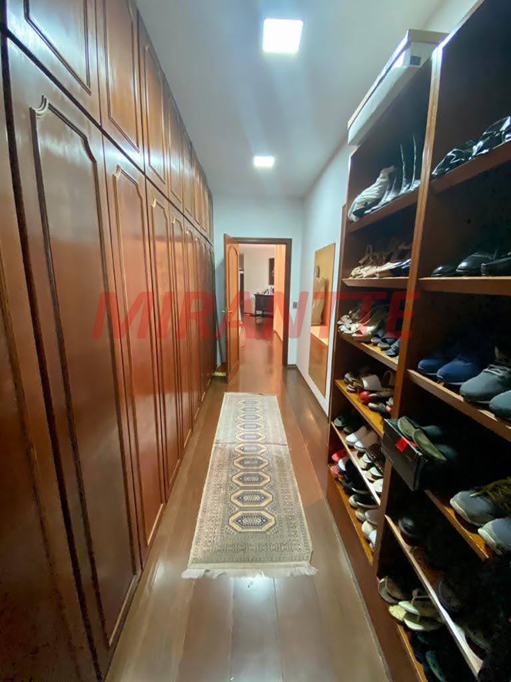 Sobrado de 250m² com 3 quartos em Jardim Oriental