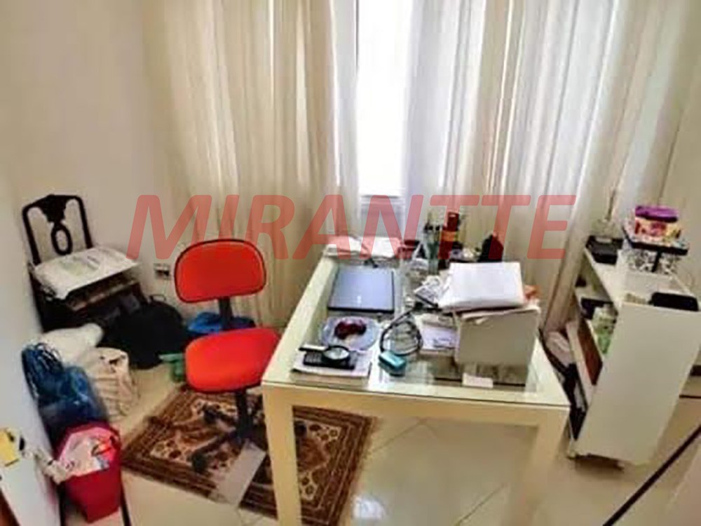 Sobrado de 250m² com 3 quartos em Jardim Oriental