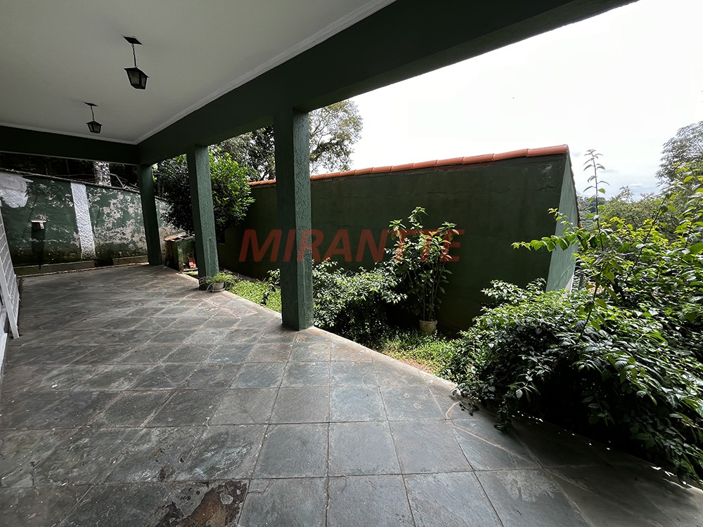 Sobrado de 371m² com 4 quartos em Jardim Samambaia – Mairiporã