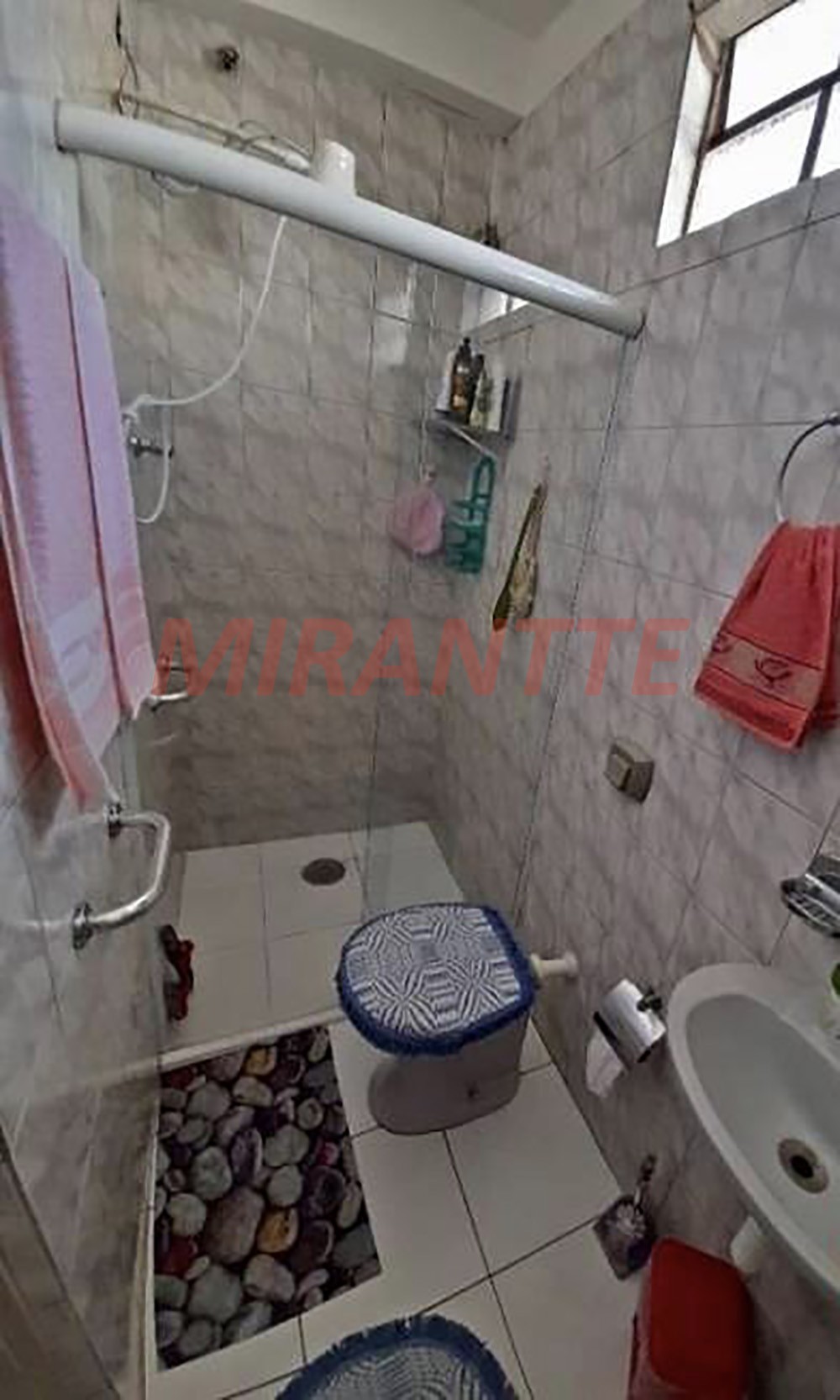 Casa terrea de 303m² com 3 quartos em Parque Peruche