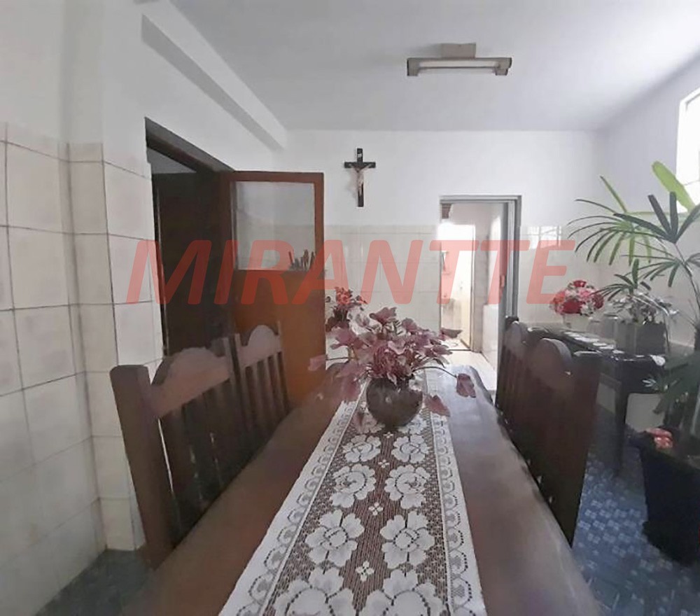 Casa terrea de 303m² com 3 quartos em Parque Peruche