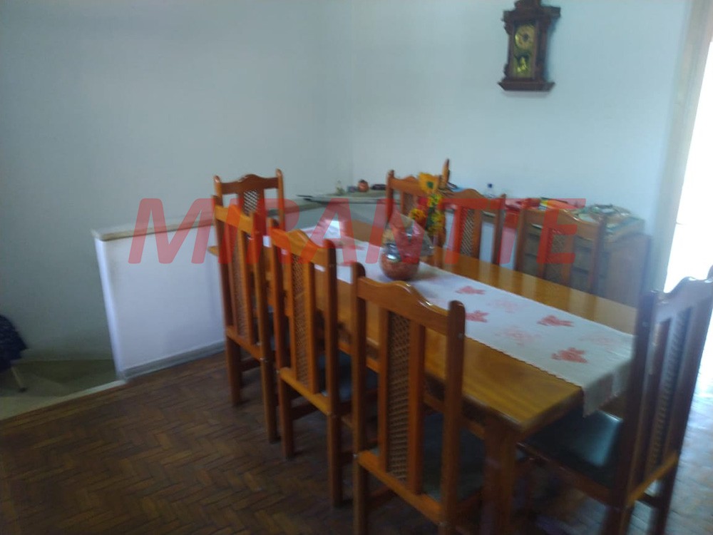 Comercial de 300m² em Limão