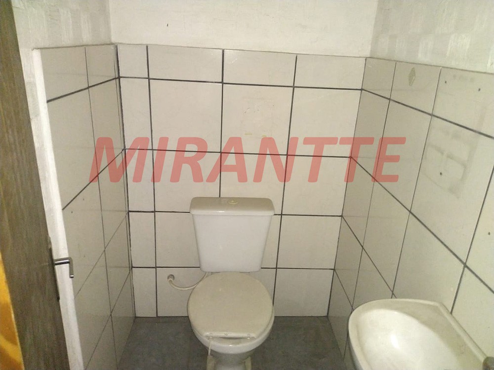 Comercial de 300m² em Limão