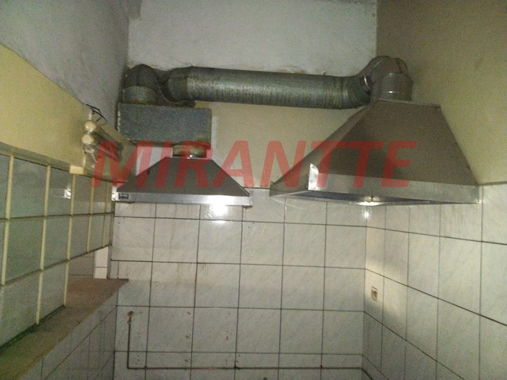 Comercial de 300m² em Limão