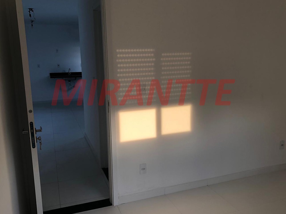 Apartamento de 41m² com 2 quartos em Vila Gustavo