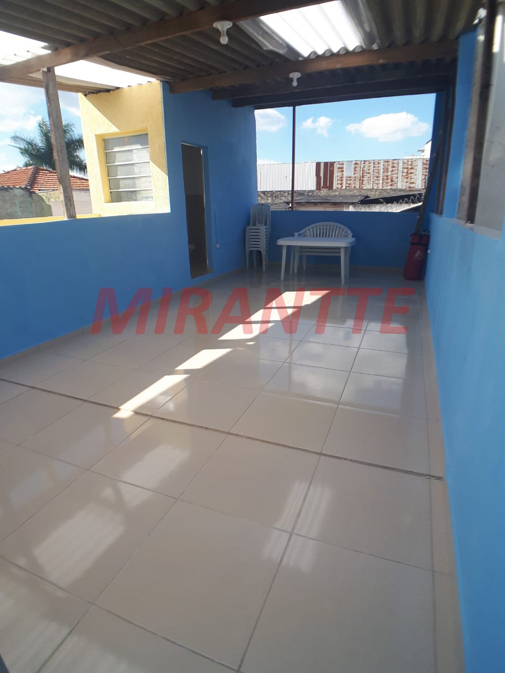 Sobrado de 220m² com 6 quartos em Jaçana