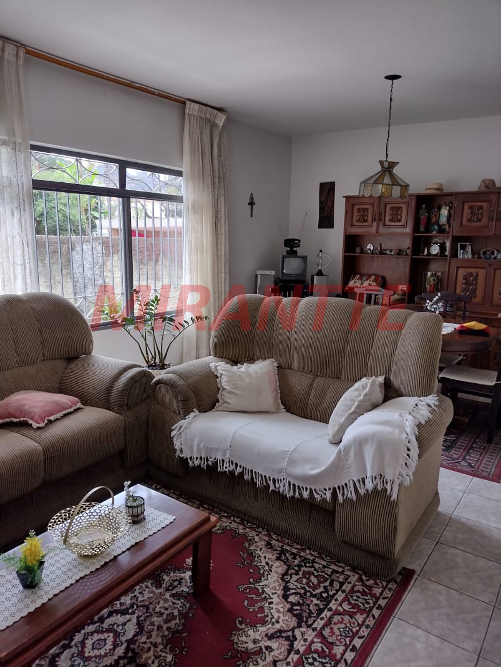 Sobrado de 172m² com 3 quartos em Tremembe