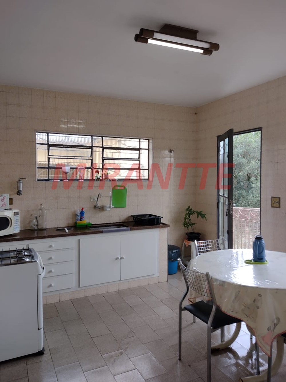 Sobrado de 172m² com 3 quartos em Tremembe