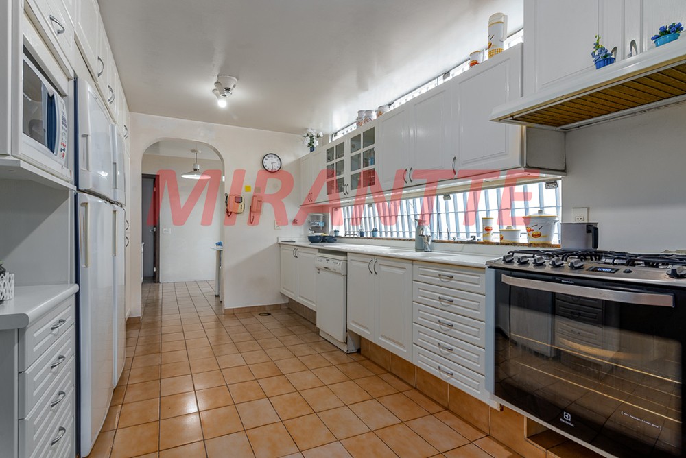 Sobrado de 607m² com 4 quartos em Cidade Jardim
