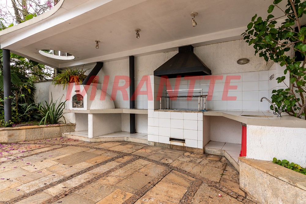 Sobrado de 607m² com 4 quartos em Cidade Jardim