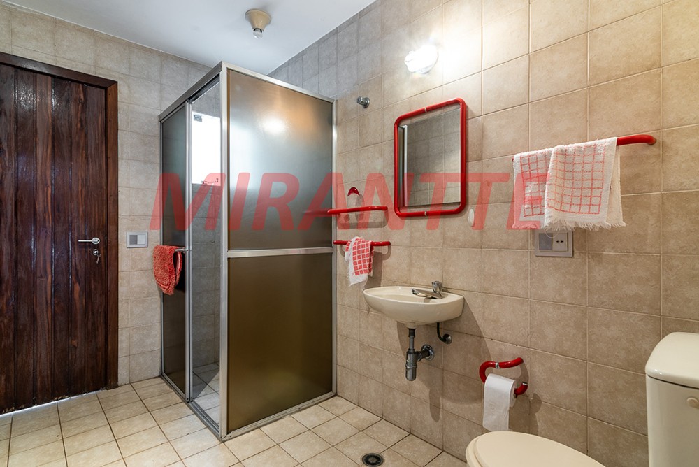 Sobrado de 607m² com 4 quartos em Cidade Jardim