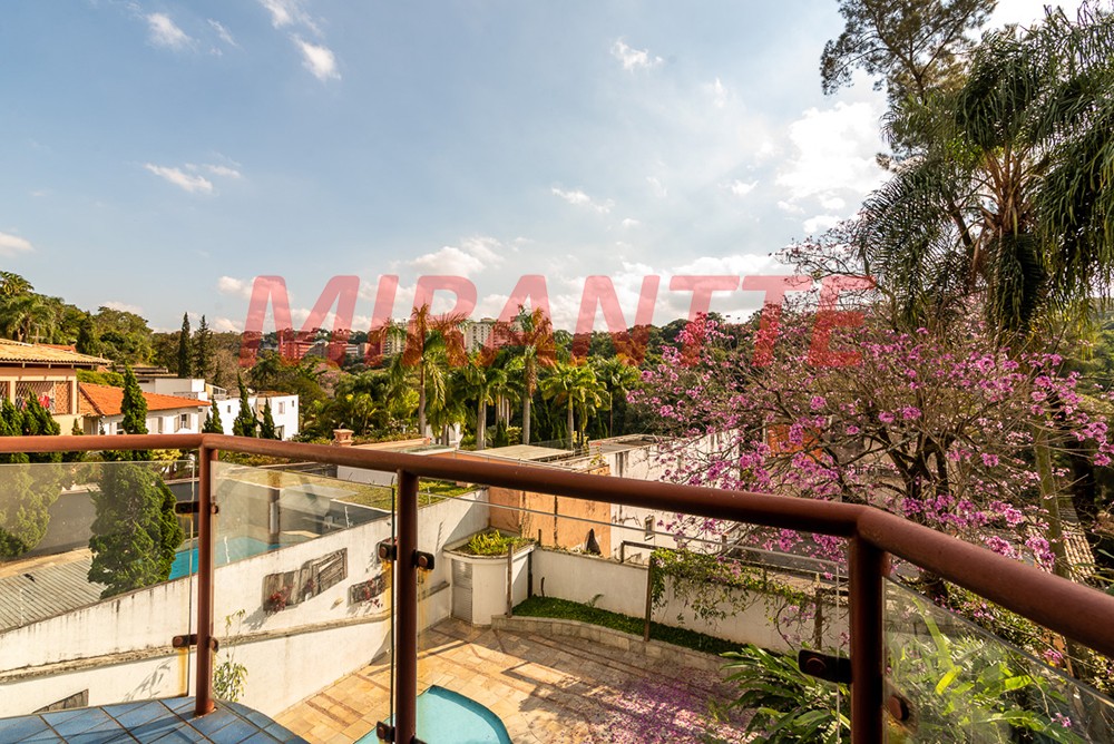 Sobrado de 607m² com 4 quartos em Cidade Jardim