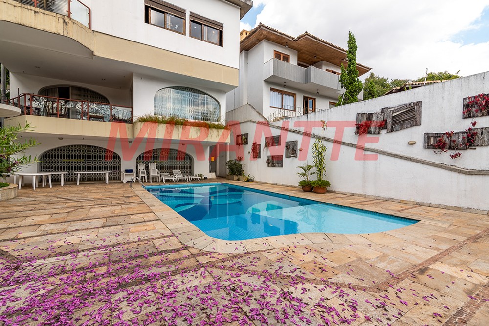 Sobrado de 607m² com 4 quartos em Cidade Jardim