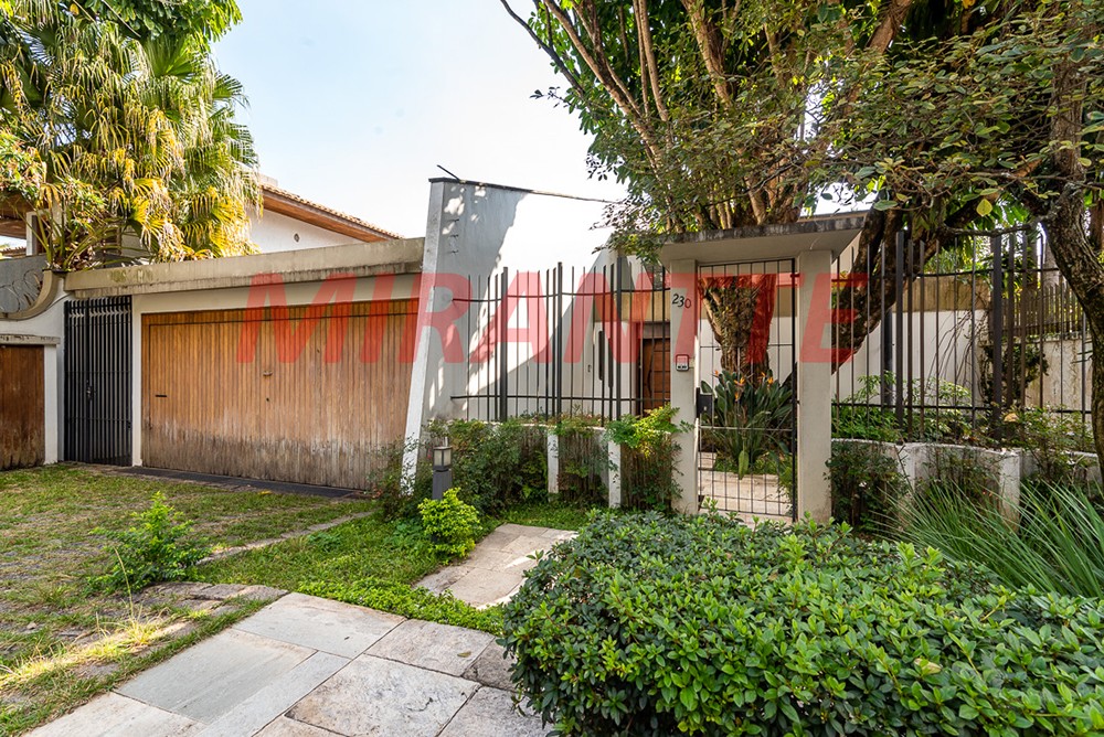 Sobrado de 607m² com 4 quartos em Cidade Jardim