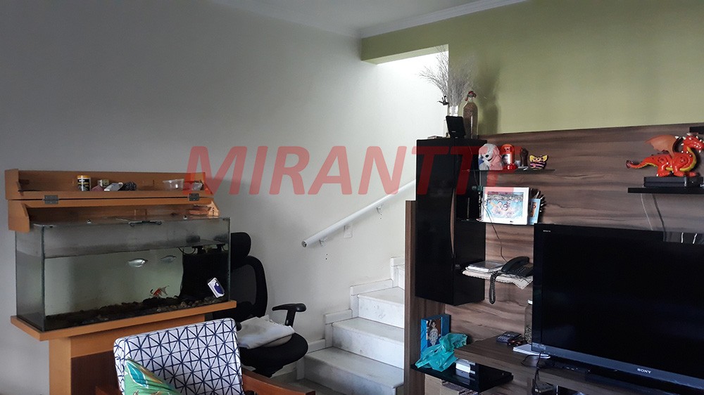 Sobrado de 210m² com 3 quartos em Parque Peruche