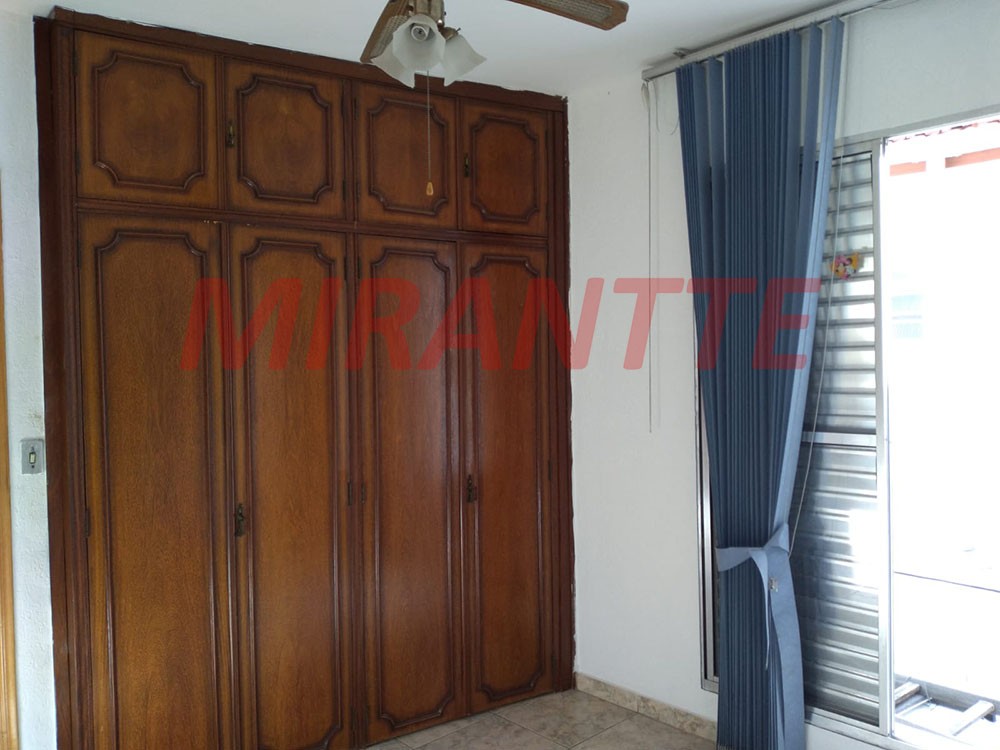 Sobrado de 140m² com 4 quartos em Vila Nova Mazzei