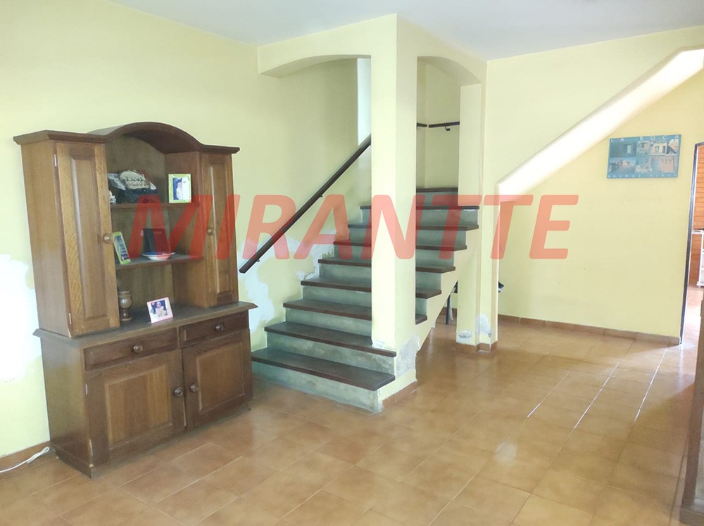 Sobrado de 250m² com 5 quartos em Cachoeirinha