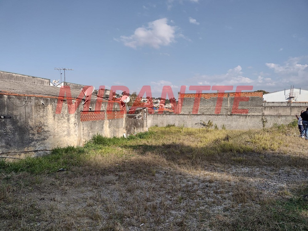 Terreno de 1850m² em Tremembe