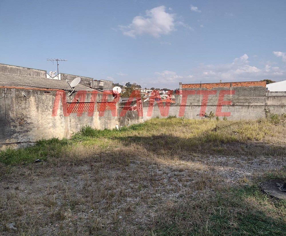 Terreno de 1850m² em Tremembe