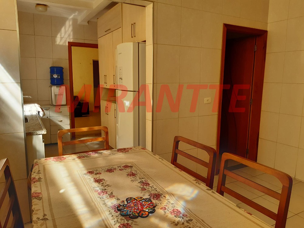 Sobrado de 135m² com 4 quartos em Parque Casa De Pedra
