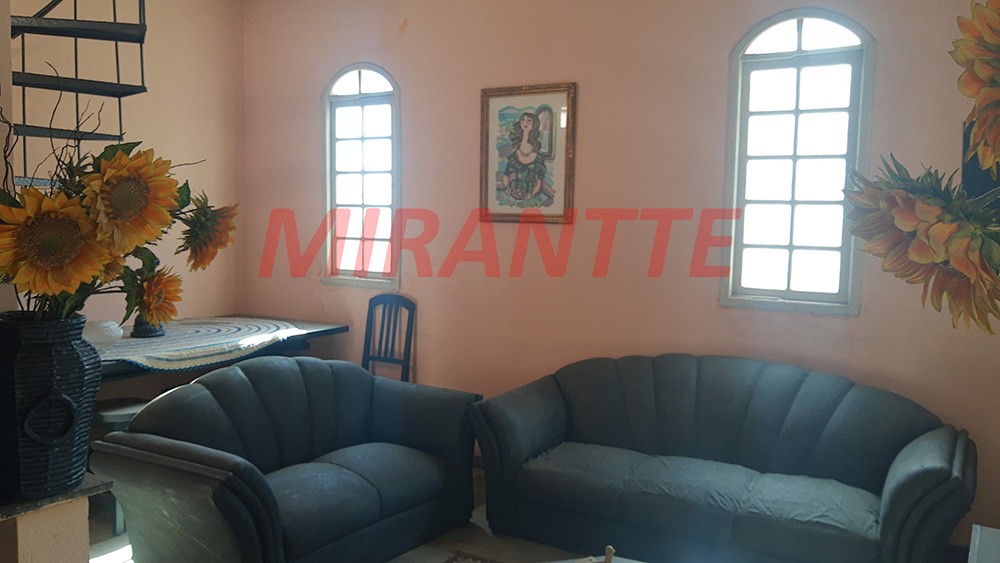 Sobrado de 320m² com 3 quartos em Serra Da Cantareira