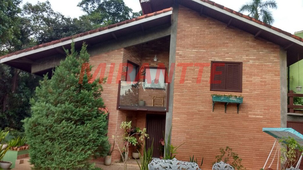 Sobrado de 260m² com 3 quartos em Serra da Cantareira