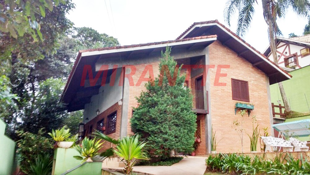 Sobrado de 260m² com 3 quartos em Serra da Cantareira