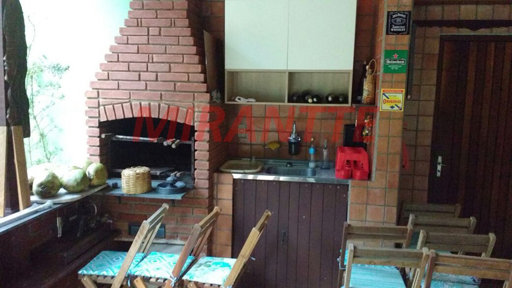Sobrado de 260m² com 3 quartos em Serra da Cantareira
