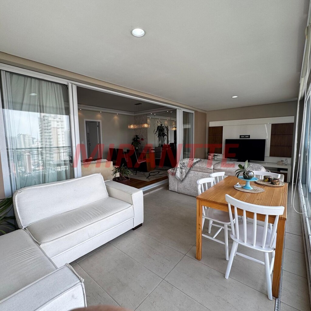 Apartamento de 179m² com 4 quartos em Santana
