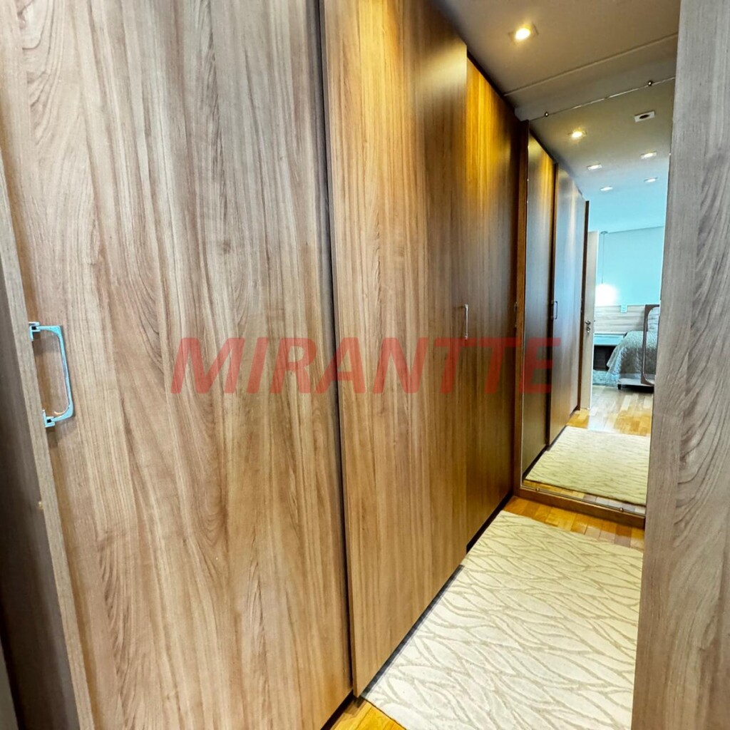 Apartamento de 179m² com 4 quartos em Santana