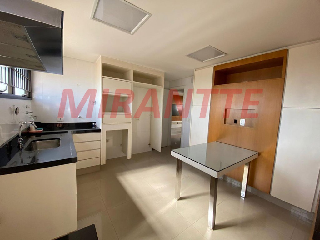 Apartamento de 143m² com 3 quartos em Santana