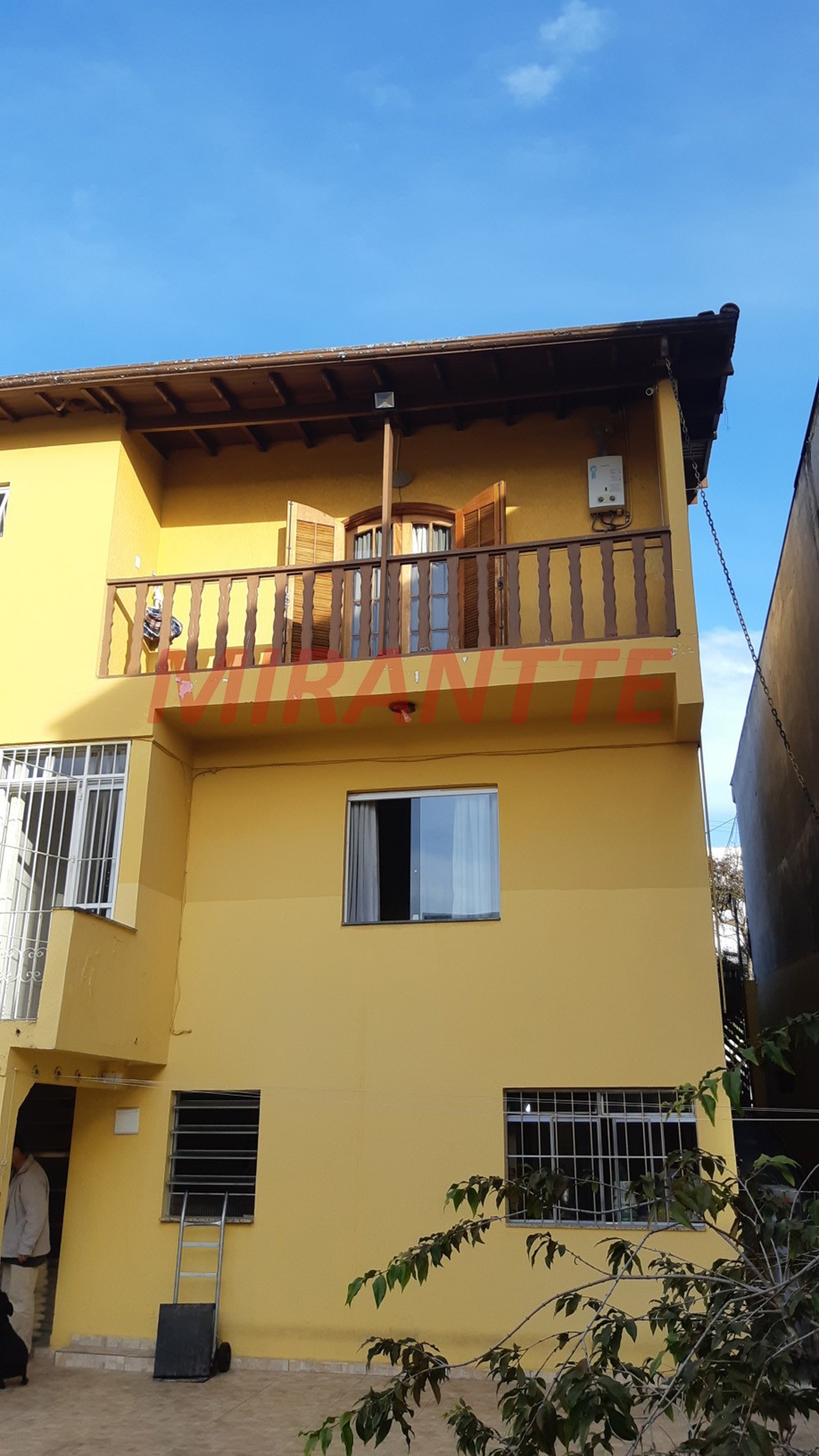 Sobrado de 300m² com 5 quartos em Imirim