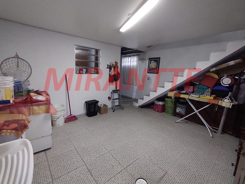 Sobrado de 300m² com 3 quartos em Vila Aurora