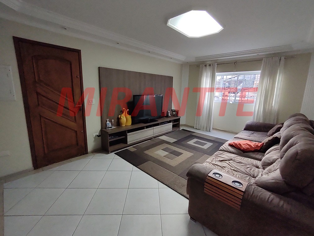 Sobrado de 300m² com 3 quartos em Vila Aurora