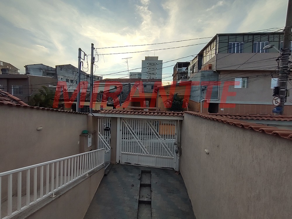 Sobrado de 300m² com 3 quartos em Vila Aurora