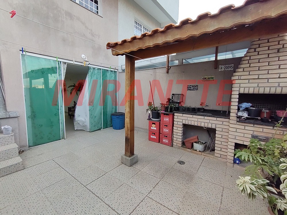 Sobrado de 300m² com 3 quartos em Vila Aurora