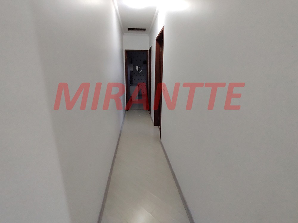 Sobrado de 300m² com 3 quartos em Vila Aurora