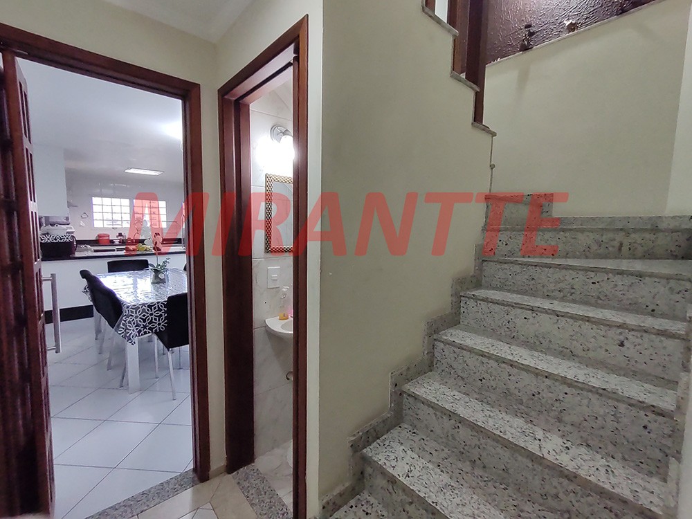 Sobrado de 300m² com 3 quartos em Vila Aurora