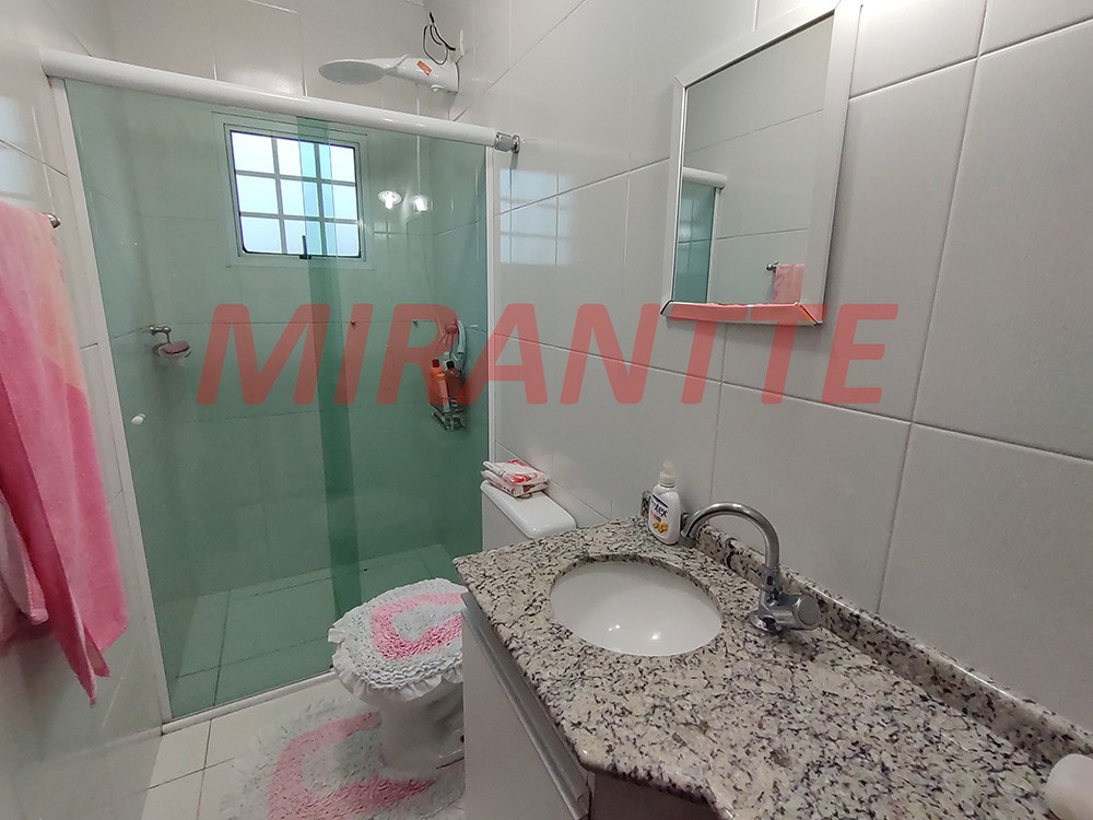 Sobrado de 300m² com 3 quartos em Vila Aurora