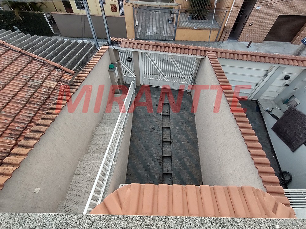 Sobrado de 300m² com 3 quartos em Vila Aurora