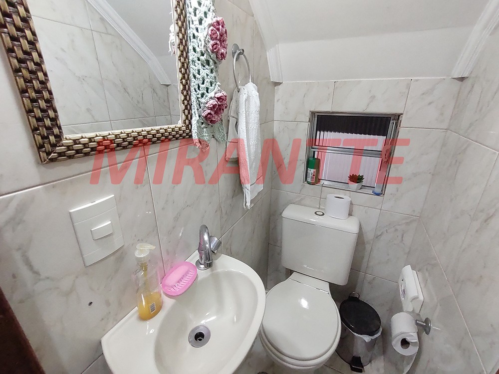 Sobrado de 300m² com 3 quartos em Vila Aurora