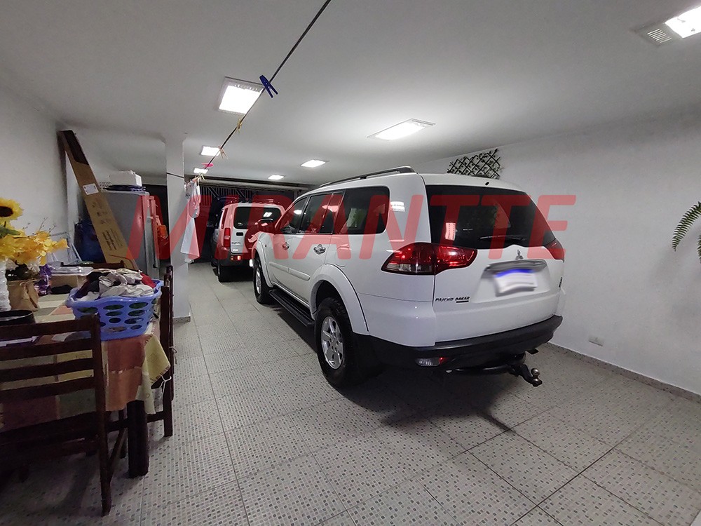 Sobrado de 300m² com 3 quartos em Vila Aurora
