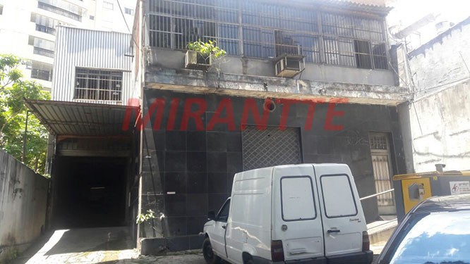 Comercial de 660m² em Santana