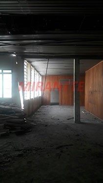 Comercial de 660m² em Santana