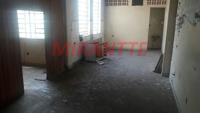 Comercial de 660m² em Santana